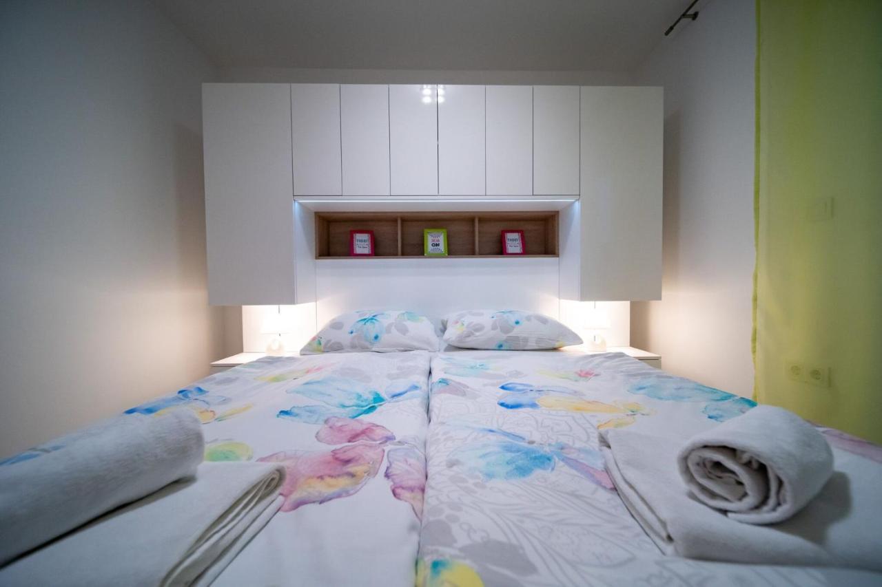 Apartments Arbis Лопар Екстериор снимка