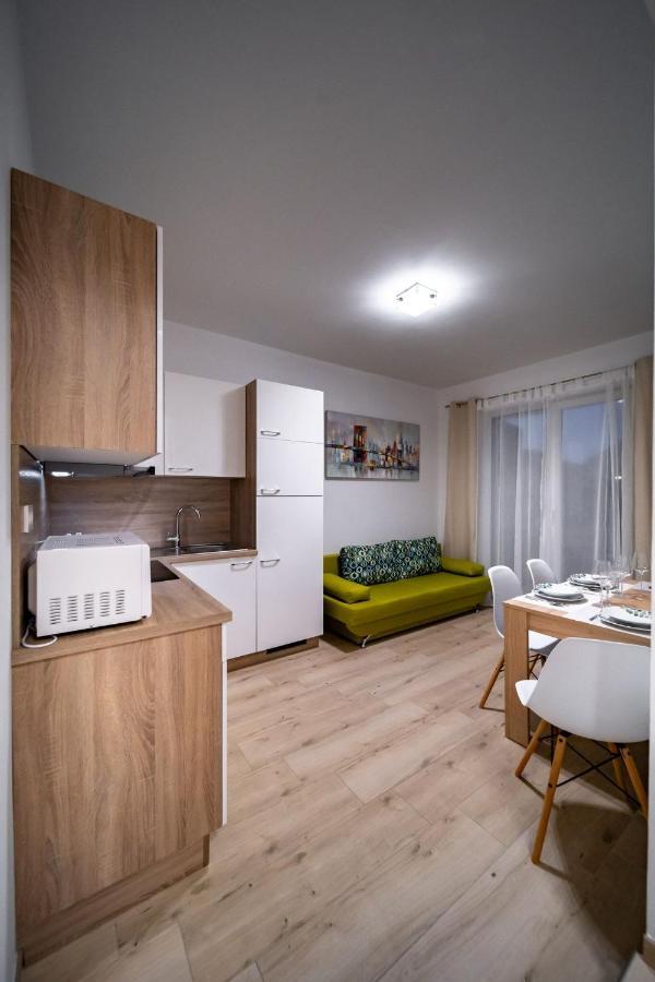 Apartments Arbis Лопар Екстериор снимка