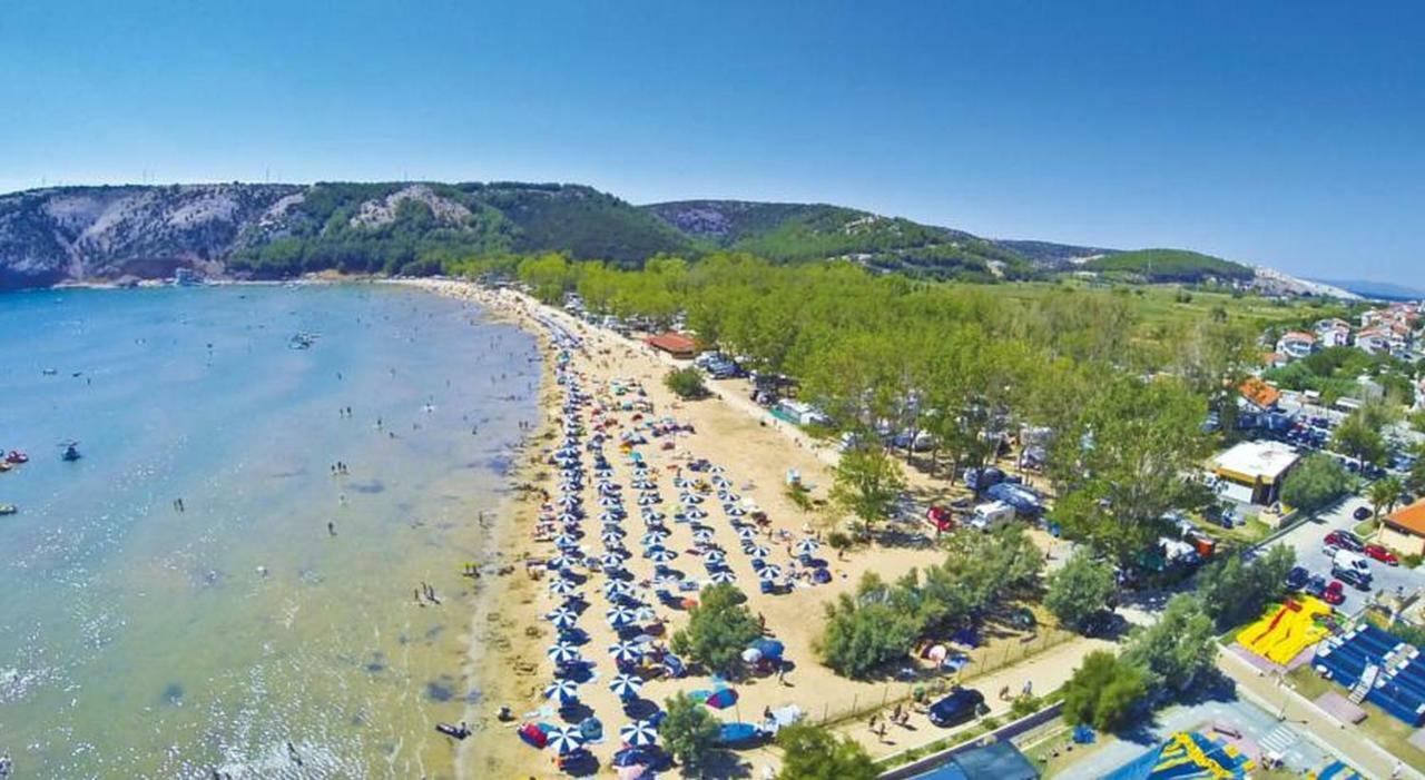 Apartments Arbis Лопар Екстериор снимка