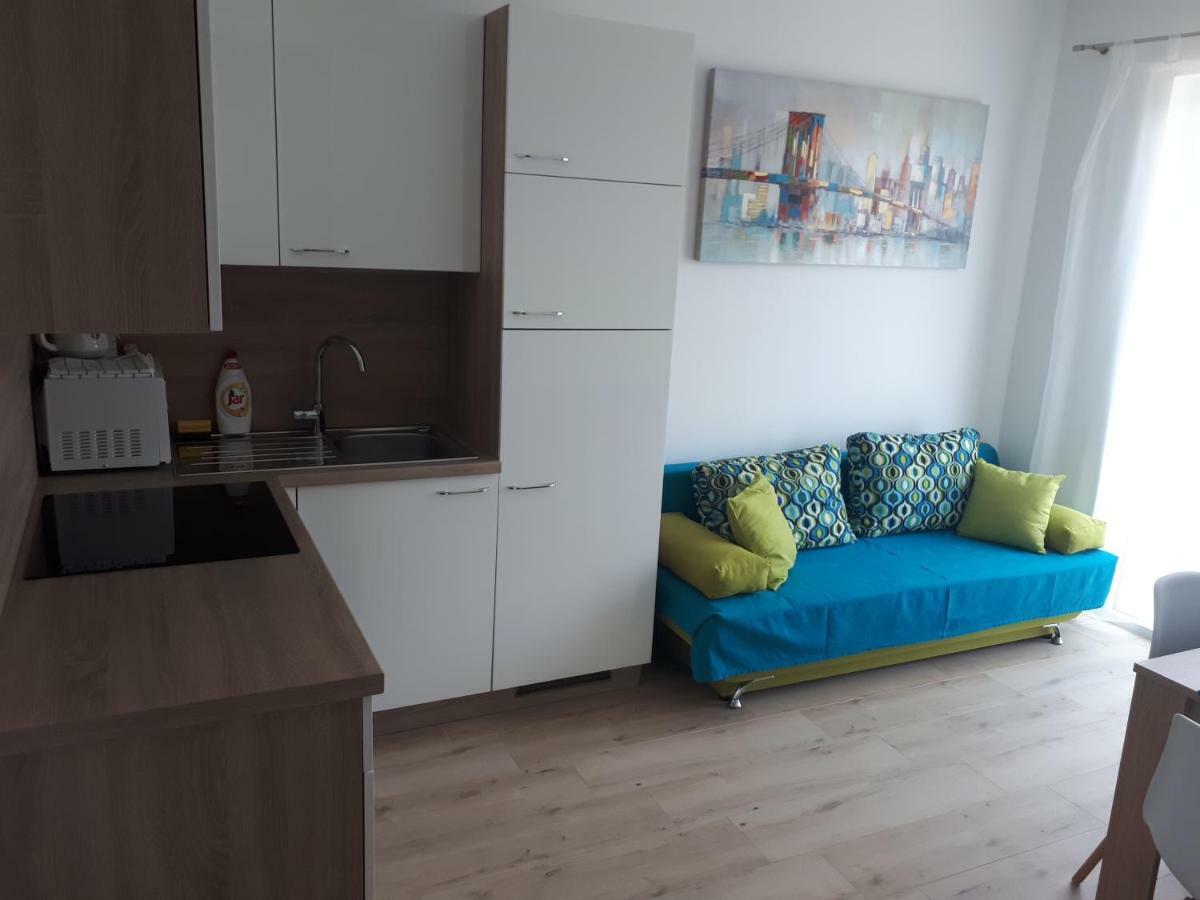 Apartments Arbis Лопар Екстериор снимка